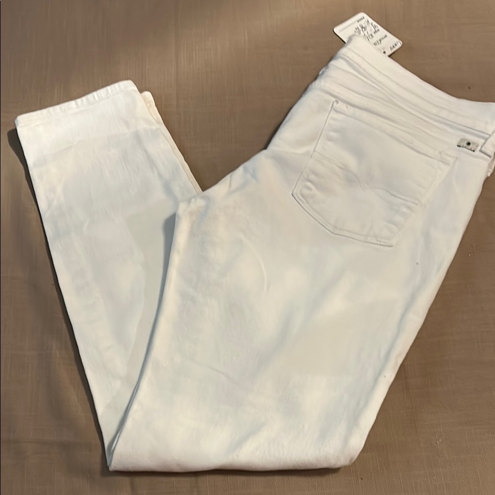 Lucky Brand White Skinny Jeans Minimalist Design